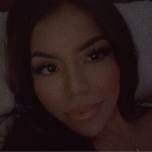 Meet your Posher, Selena